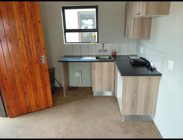 3 BEDROOM HOUSE FOR SALE IN DAWN PARK